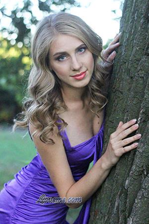 168268 - Anastasiya Age: 35 - Ukraine