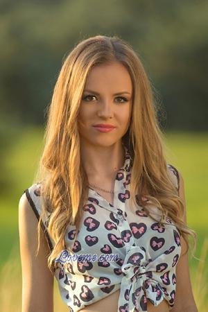 173967 - Viktoriya Age: 27 - Ukraine