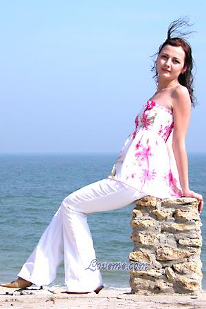 82147 - Svetlana Age: 30 - Ukraine