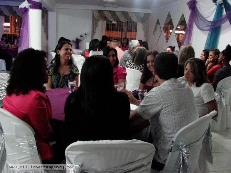 medellin-women-12